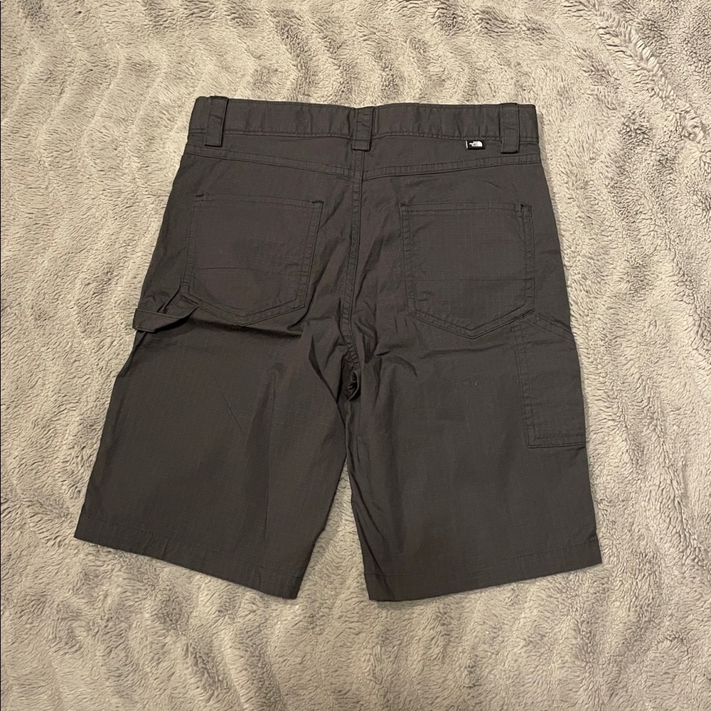 The North Face Youth M Shorts NWT - Picture 2 of 4